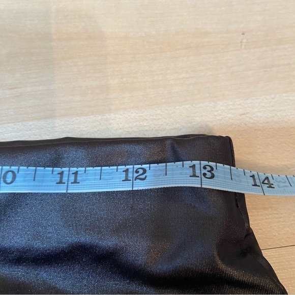 BNWT Boohoo women’s black front  zip wet‎ look leggings in size 6 - Picture 9 of 11